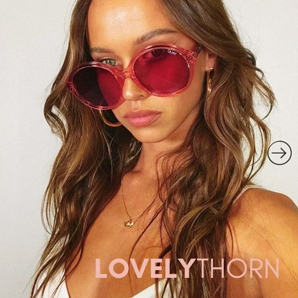 QUAY // ltd ed benefit cosmetics collaboration pink round retro-glam sunglasses main image 10